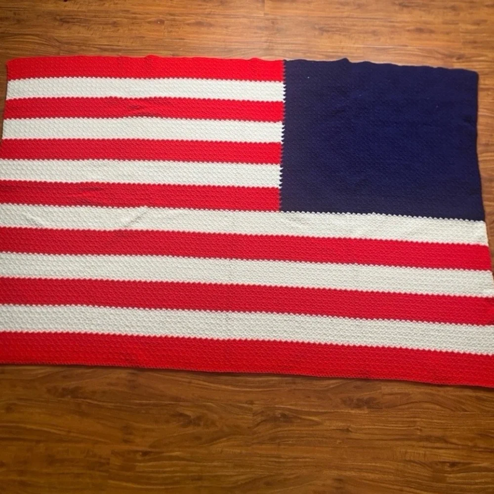 Vintage Handmade Red White Blue Yarn American Flag Crochet Afghan 69